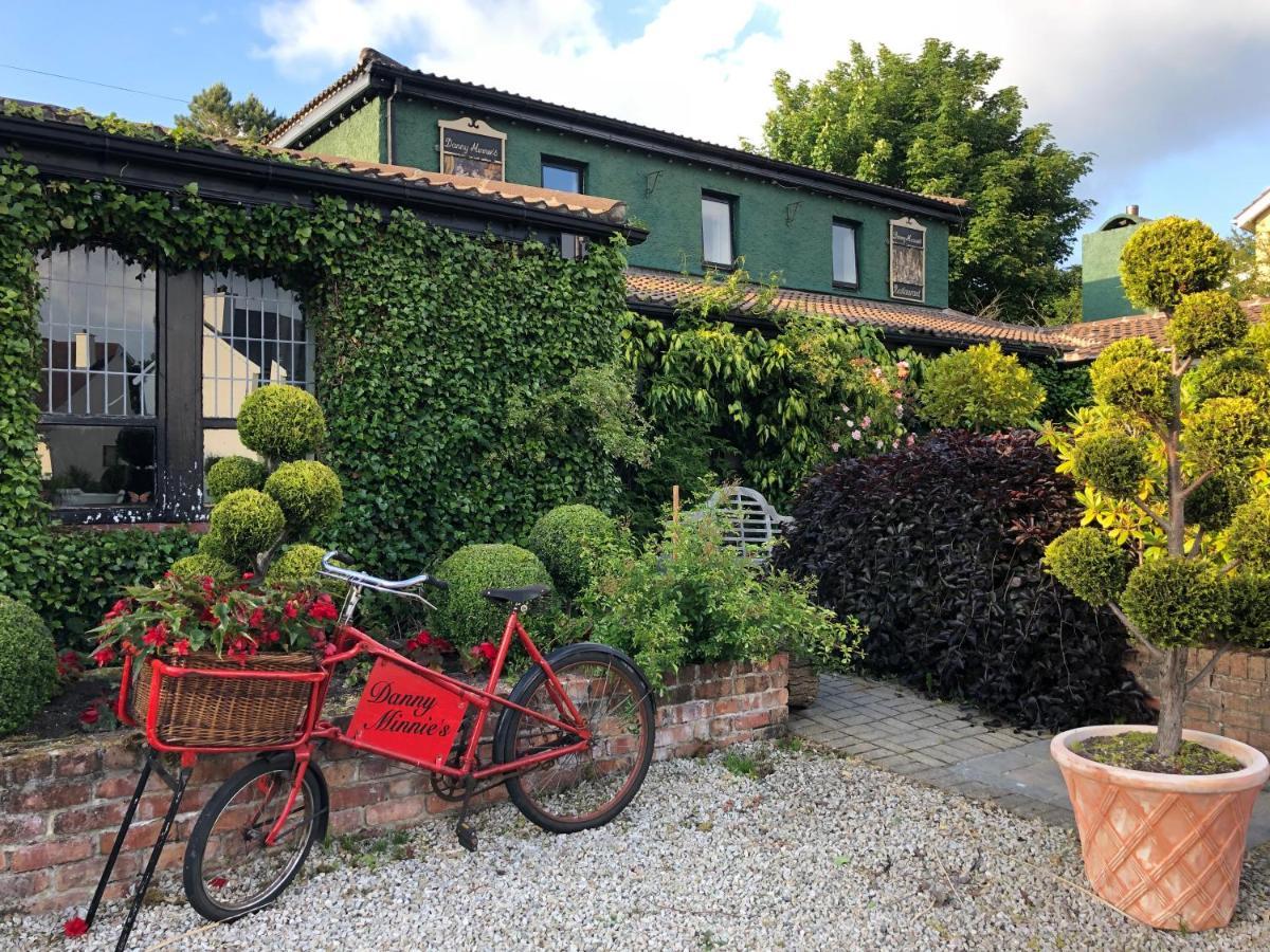 Danny Minnies Country House Annagry ภายนอก รูปภาพ